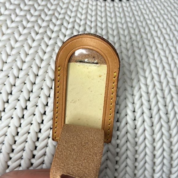 Louis Vuitton Luggage Tag - Picture 4 of 6